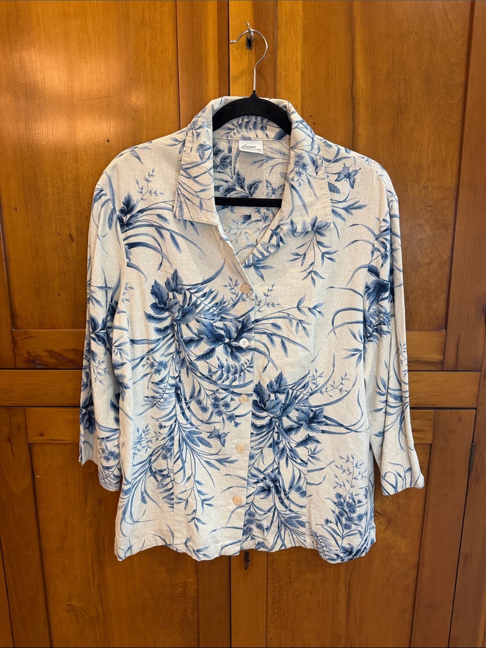 90s VTG Giorgio Fiorlini Linen Blend Cream and Blue Floral Button-Down Shirt XL